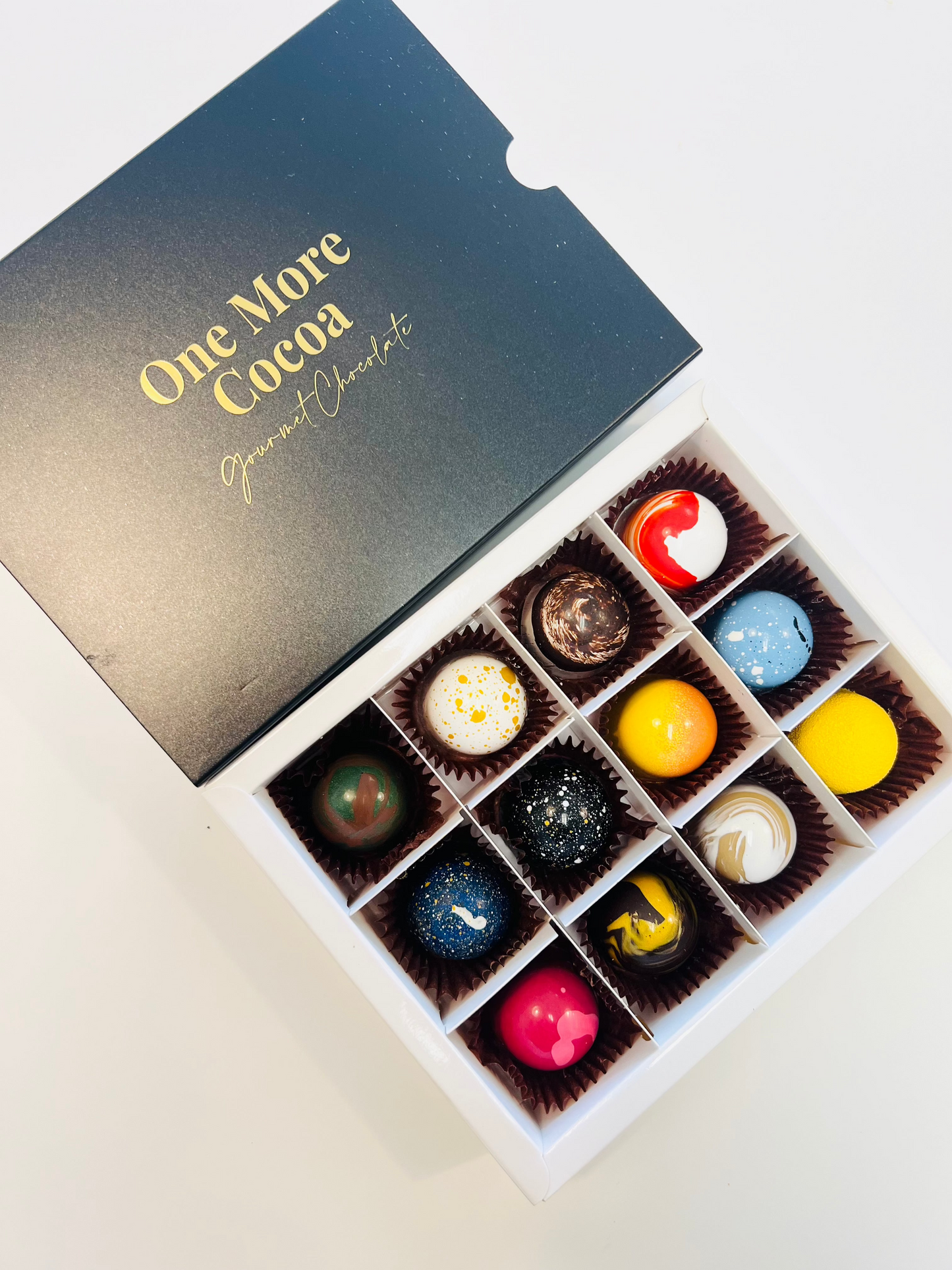 12 Piece Bonbon Box