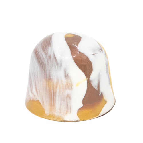 Cinnamon Bon hover